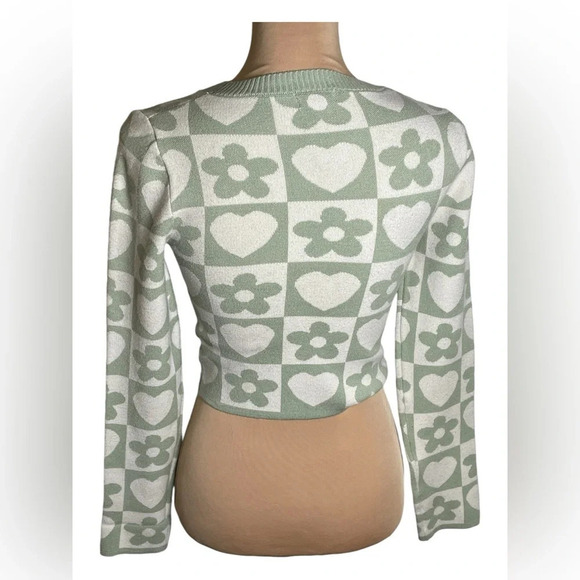 DEBUT~Heart and Flower Checkered Pattern Cropped Sweater Medium - Picture 2 of 7